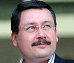 Melih Gökçek