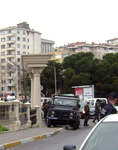 Kadýköy'deki çatýþmada 6 polis yaralandý