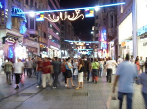 istiklal caddesigece