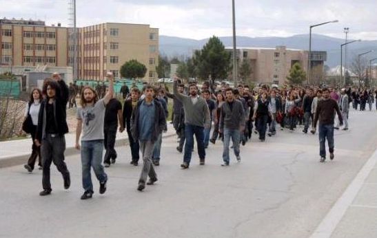 Bilecik Üniversitesi'nde kavga: 6 öğrenci yaralı 1 universite kavga