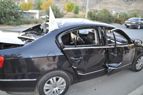 Hava yastığı kendiliğinden patladı iddiası 1 hava yastigi patladi