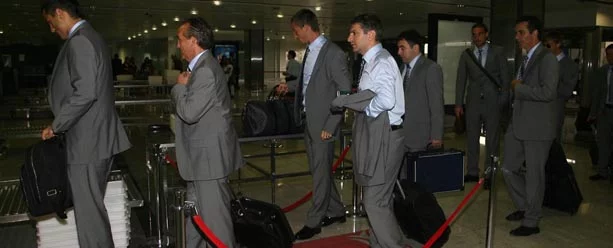 Beşiktaş, Rapid Wien maçı için Avusturya'ya gitti 14 havaalani wien613