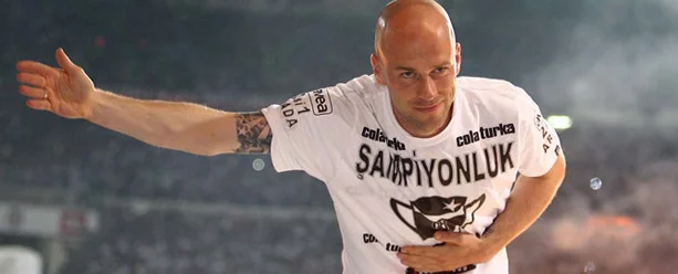 Ve Fabian Ernst imzaladı 12 ernst sampiyon