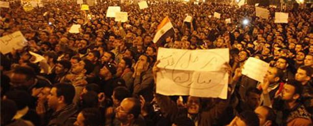 Mısır isyanı büyüyor! 1 milyon kişilik gösteri 1 misir protesto bp