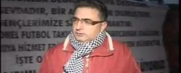 Seba ve Aziz Yıldırım pankartını açan kişi kim? (Video) 1 yalcin aksoy