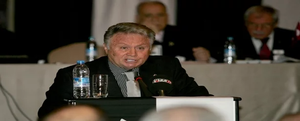 yalcin karadeniz den metin keceliye defol divan kurulu kavga besiktas postasi