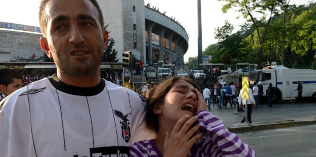 "Polis terörü ne zaman bitecek" 1 biber gazi besiktas olaylar e1368518671101