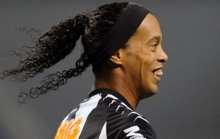 Ronaldinho transferinde sıcak gelişme! Ronaldinho Transferi
