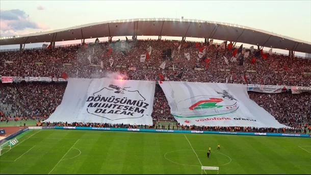 besiktas carsi caykurrizespor tarihi protesto darbe gezi iddaanamesi