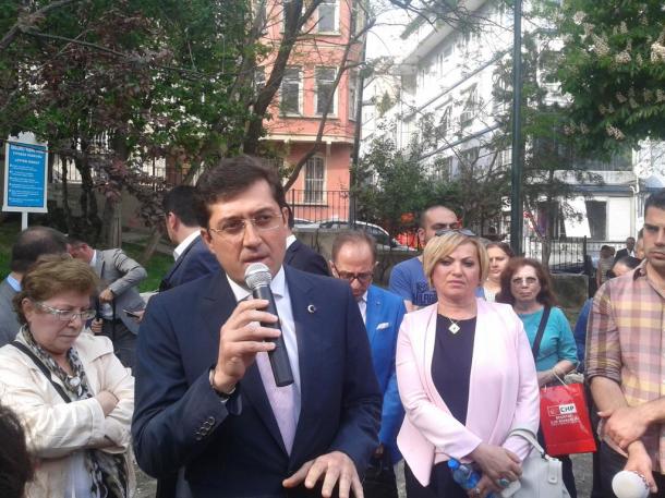 Murat Hazinedar Abbasağa'da yuhalandı 1 murat hazinedar abbasaga