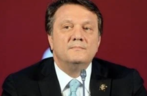 Beşiktaş eski yöneticisi Hasan Arat, siyah beyazlı kulübün gündemiyle ilgili açıklamalarda bulundu.