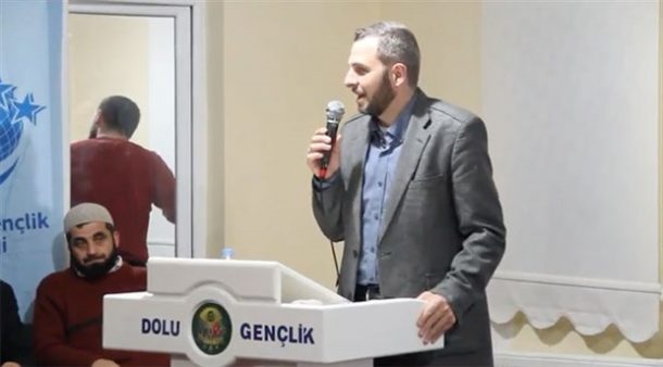Beşiktaş'ın en köklü okullarından Kabataş Erkek Lisesi'nin Müdür Yardımcısı Şakir Voyvot'un yaptığı konuşmada ortaya çıktı.
