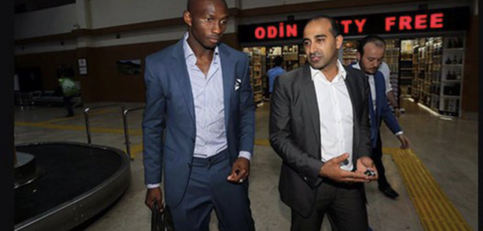 Mbia, Onazi ve Medjani’yi Trabzonspor’a getiren menajer Mazlum Ali Bilecanve Hasan Torun'un avukatları, ödenmeyen menajerlik ücreti nedeniyle kulüpteki 6 şampiyonluk kupasına haciz koydurdu.