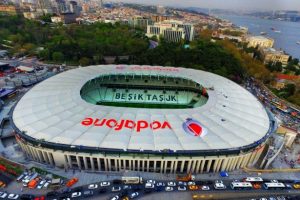Beşiktaş, Vodafone ile yapılan stadyum isim sponsorluğu anlaşmasının sezon sonunda yenilenmeyeceğini açıkladı