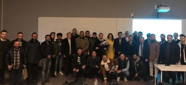 Tekinoktay: "İşte bizim modelimiz: Genç takımda oynadı, A takıma çıktı, liseyi, üniversiteyi bitirdi, şimdi öğretim görevlisi" 45 nisantasi universitesi 610x281 1