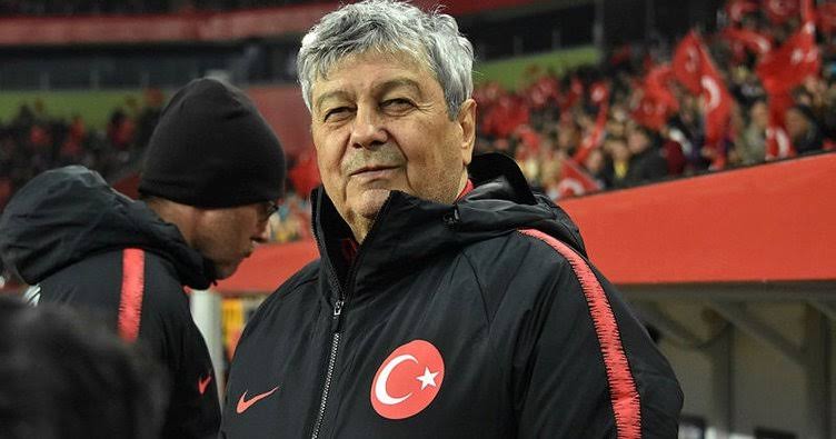 Mircea Lucescu'yu sportif direktörlüğe getirmeyi planlayan İbrahim Altınsay ve Futbol A.Ş. yöneticileri Rumen hocayla görüşmek için Bükreş'e gittiği öğrenildi.