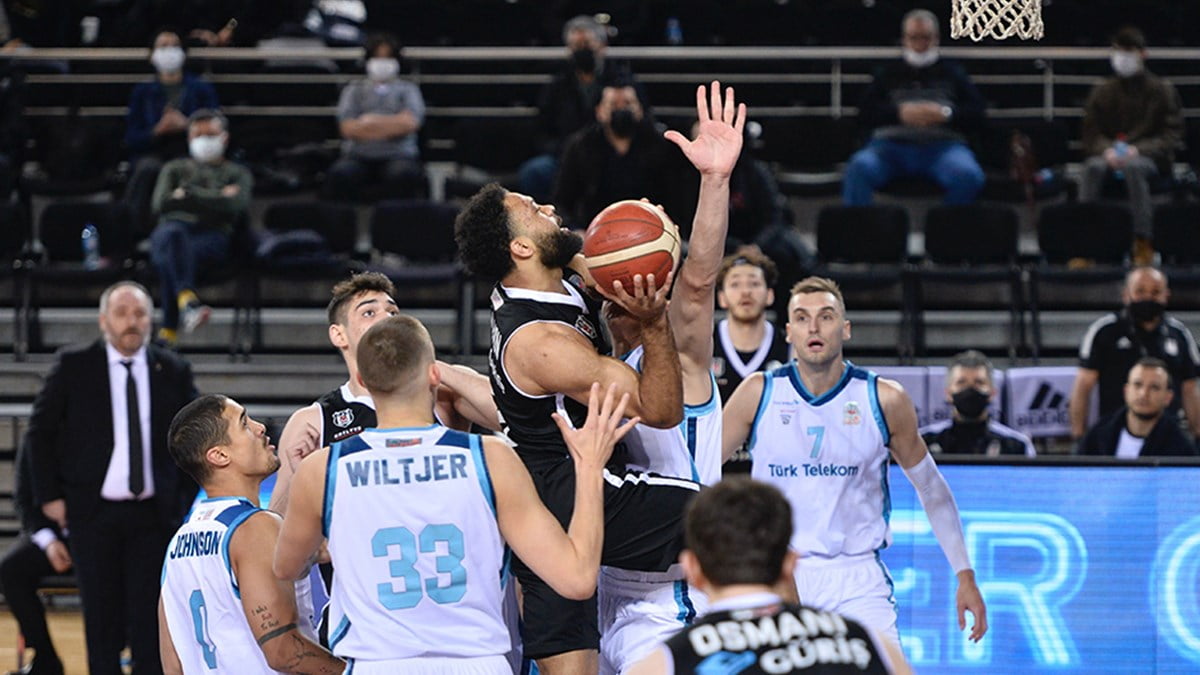 KARTAL POTADA TUTULMUYOR! 1 KARTAL POTADA TUTULMUYOR