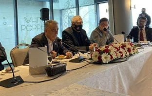 Başkan danışmanı Erol Kaynar istifa etti besiktas kulubunde iletisim ve basin danismanligi gorevine erol kaynar