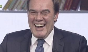 Yıldırım Demirören ile ilgili Haberler, Beşiktaş ve Yıldırım Demirören hakkında son gelişmeleri Beşiktaş Postası Demirören sayfalarından takip edebilirsiniz.