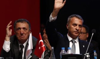 Müslüm Gülhan yazdı: Beşiktaş’ın 'Yetmez ama evet'çileri"
