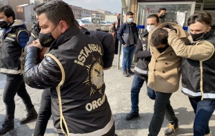 Şafak Mahmutyazıcıoğlu’nun öldürülmesiyle ilgili gözaltı sayısının 11’e yükseldiği öğrenildi. (Video)