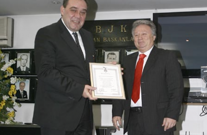 Yalçın Karadeniz Kimdir?