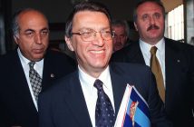 Mesut Yılmaz Kimdir?