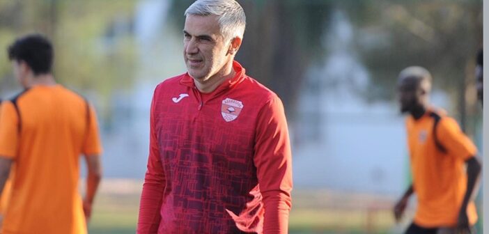 Önder Karaveli Adanaspor'dan Ayrıldı