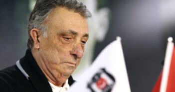 Müslüm Gülhan: çArşı ile Ahmet Nur Çebi arasındaki fark 6 Müslüm Gülhan: çArşı ile Ahmet Nur Çebi arasındaki fark