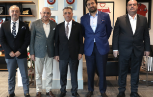 Ahmet Nur Çebi: Bu işin sorumlusu futbol federasyonudur Ahmet Nur Çebi: Bu işin sorumlusu futbol federasyonudur