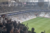 Beşiktaşlı taraftarlar, Tirana maçında yönetimi istifaya çağırdı, Ahmet Nur Çebi'ye ise 'Trabzonuna Başkan olsana' dedi