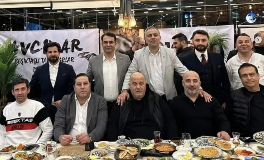 Emre Kocadağ,  Bilgihan Cenk Sürmen, Umut Şenol Avcılar Beşiktaş Derneği'nin sahur etkinliğine katıldı