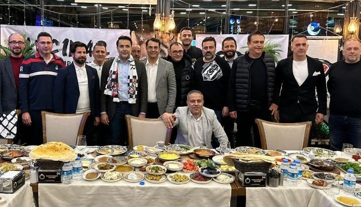 Emre Kocadağ, Bilgihan Cenk Sürmen, Umut Şenol Avcılar Beşiktaş Derneği'nin sahur etkinliğine katıldı
