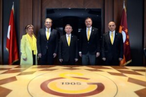 Galatasaray Kongre Üyeleri OLAĞANÜSTÜ toplantı çağrısı için Divan Kurulu Başkanlığına başvuruda bulundu.