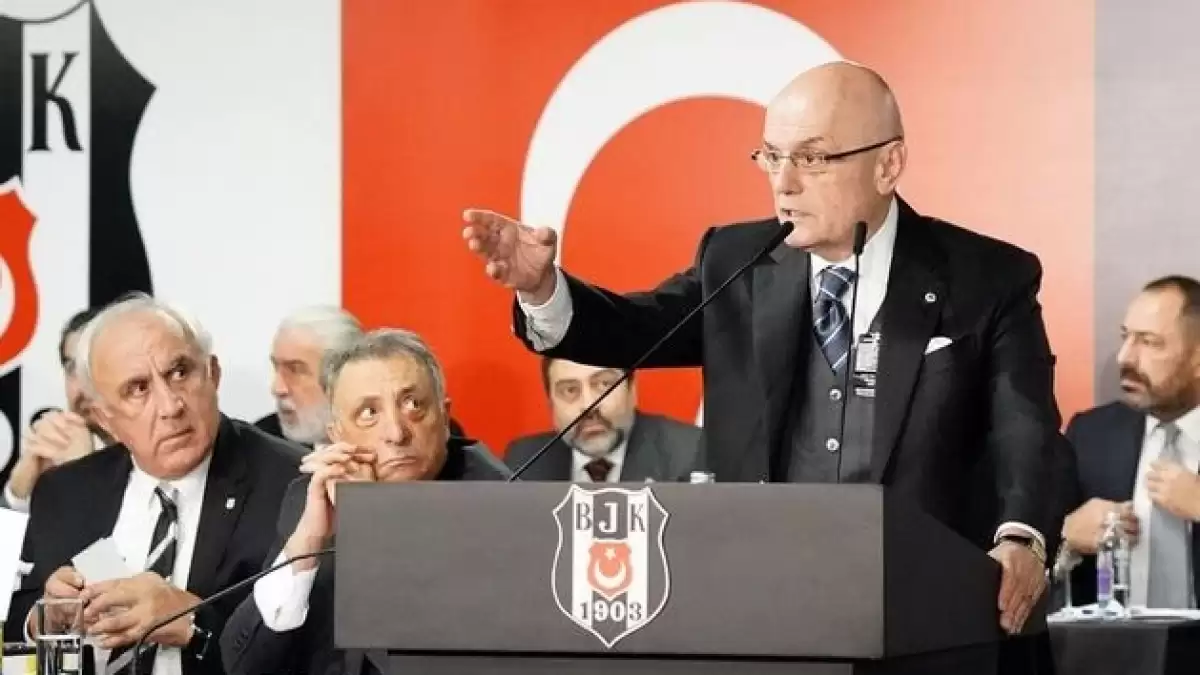 Beşiktaş Divan Kurulu Başkanı Tevfik Yamanatürk, Radyospor'da Özgür Sancak'ın sorularını yanıtladı. Tevfik Yamantürk, "Beşiktaş'ın sigortasıyız" dedi