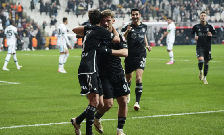 Ziraat Türkiye Kupası çeyrek final maçında sahasında Konyaspor'u 2-0 mağlup eden Beşiktaş yarı kaldı. Beşiktaş'ın yarı finaldeki rakibi Fenerbahçe'yi eleyen MKE Ankaragücü oldu