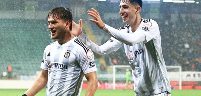 NationalTurk yorumcusu Müslüm Gülhan'ın bu haftaki "Menajerlerin metası: Semih Kılıçsoy" başlıklı yazısında Jorge Mendes'i işaret netti.