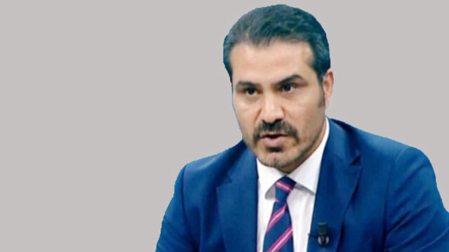 Serkan Toper 2015 - 2019 yılları arasında Milliyetçi Hareket Partisi Spor ve Sanattan Sorumlu İstanbul İl Başkan Yardımcılığı görevinde bulunmuştur.