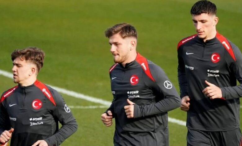 Montella'nın Semih Kılıçsoy kararına tepkiler büyüyor 1 Semih Kılıçsoy'un milli takımdan çıkarılmasına tepkiler sürüyor.