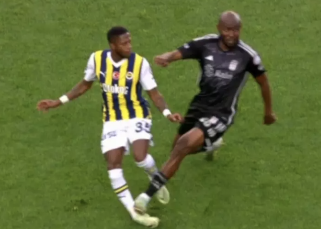 Fenerbahçe - Beşiktaş derbisinde Al-Musrati kırmızı kart gördü