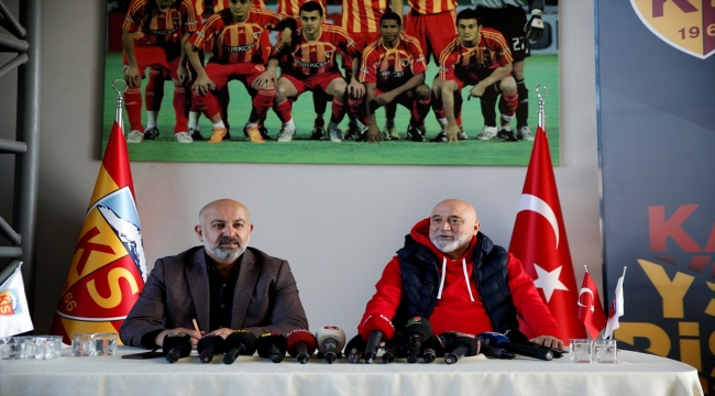 Ali Çamlı 'Ali Naibi ile yolları ben ayırdım' 1 Ali Çamlı düzenlediği basın toplantısında, bir dönem Beşiktaş'ta Umut Güner ile transferden sorumlu olan Ali Naibi'nin ayrılmasını kendisinin istediğini söyledi