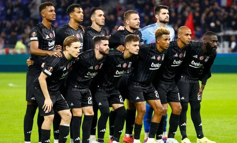Beşiktaş, Süper Lig'in 11. haftasında Kasımpaşa'yı konuk edecek. 1 Beşiktaş, Süper Lig'in 11. haftasında Kasımpaşa'yı konuk edecek.
