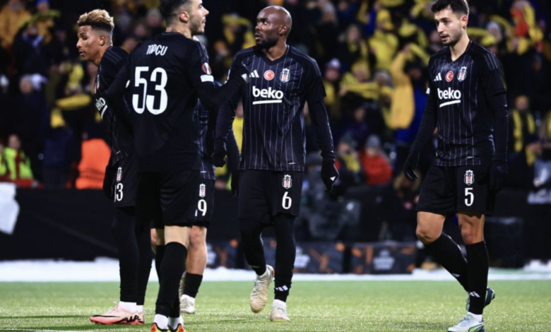 Bodo Glimt 2-1 Beşiktaş | Maç Özeti 1 Hasan Arat ve Hüseyin Yücel'in bulunmadığı Beşiktaş takımı UEFA Avrupa Ligi 6. haftasında deplasmanda konuk olduğu Norveç ekibi Bodo Glimt'e 2-1 mağlup oldu.