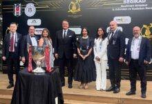Beşiktaş Loca Skandalı. Hasan Arat dönemi art arda yaşanan sıkıntılı olaylardan sonra Beşiktaş'ta bir gelişme daha oldu. Kulübün satışa sunduğu localar üstünden inanılmaz paralar kazanıldığı öğrenildi.