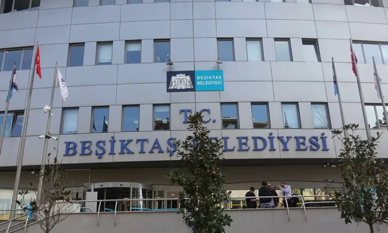 Beşiktaş’ta ring seferlerinde "Semt Kart" dönemi başlıyor! 1 1 Şubat 2025 itibarıyla Beşiktaş mahalleleri arasında yapılan ring seferlerinde sadece Semt Kart sahipleri faydalanabilecek.
