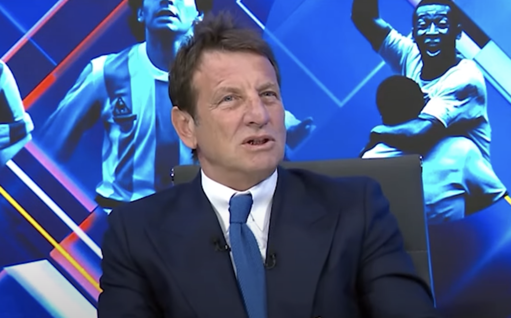 Kaya Çilingiroğlu TRT Spor Programlarını, yorumlarının ve görüşlerini Beşiktaş Postası Kaya Çilingiroğlu sayfalarından takip edebilirsiniz.