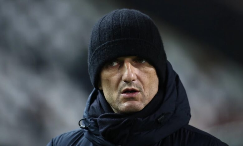 Mirceu Lucescu'nun oğlu Razvan Lucescu taraftara saldırdı 1 Mirceu Lucescu'nun oğlu Razvan Lucescu taraftara saldırdı