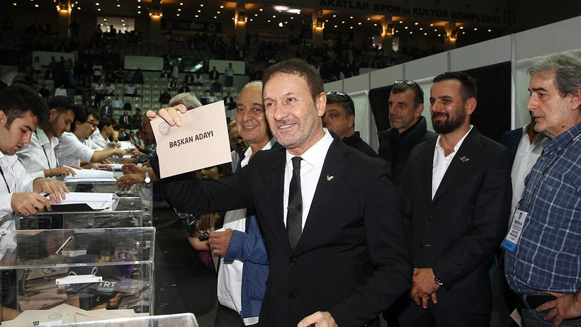 Hürser Tekinoktay: "Kısa vadede çözüm İnşaat değil, Devler Ligi'dir." 2 Hürser Tekinoktay, 2019'daki seçimde Beşiktaş başkanlığına aday olmuştu.
