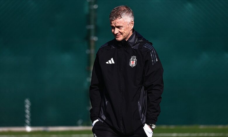Ole Gunnar Solskjaer Yönetiminde İlk İdman 1 Beşiktaş, yeni teknik direktörü Ole Gunnar Solskjaer yönetiminde UEFA Avrupa Ligi'ndeki kritik Athletic Bilbao maçının hazırlıklarına başladı.