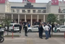 Adana Büyükşehir Belediyesine Rüşvet ve Yolsuzluk Operasyonu Yapıldı. Eski Beşiktaş Yöneticisi Umut Şenol'da gözaltına alınanlara arasında.